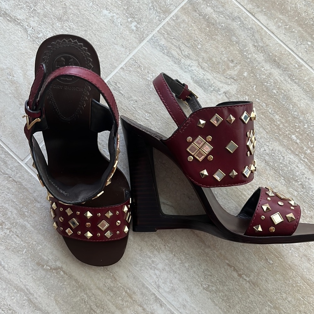 Tory Burch wedge sandal with crystal embellishments. Cranberry color